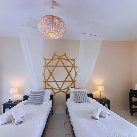 אפרטהוטל Adia Kathys Island Retreat מראה חיצוני תמונה
